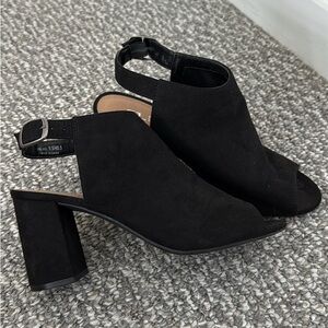 Heeled open toed bootie